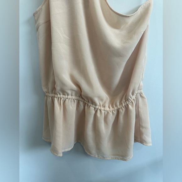 Forever 21 Soft Beige one shoulder Blouse Medium NWOT - Picture 5 of 7